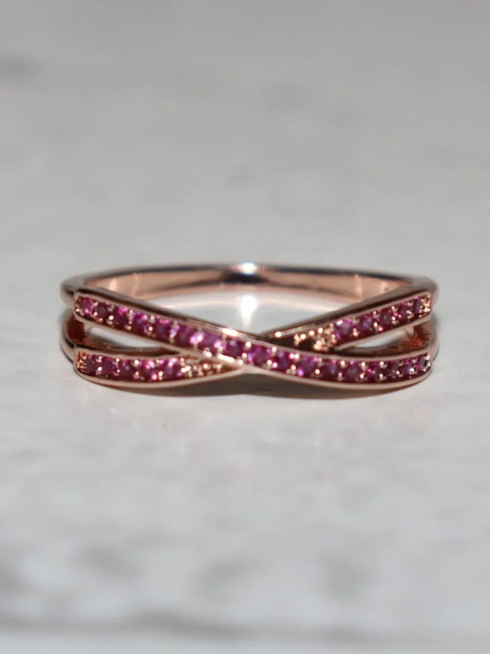 ✨ NWOT Rose Gold Intertwined Pink Stone Ring • Size 9 ✨